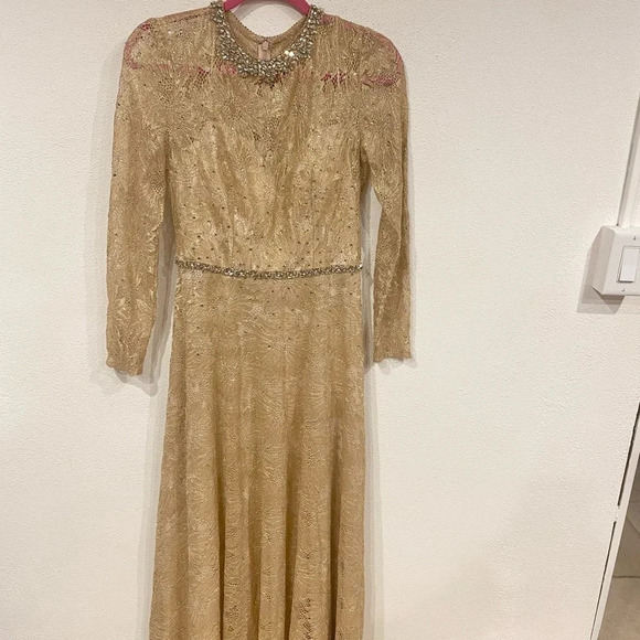 NEW Mac Duggal Long Sleeve Floral Sequin Lace A-Line Gown Size 6 - Picture 2 of 4